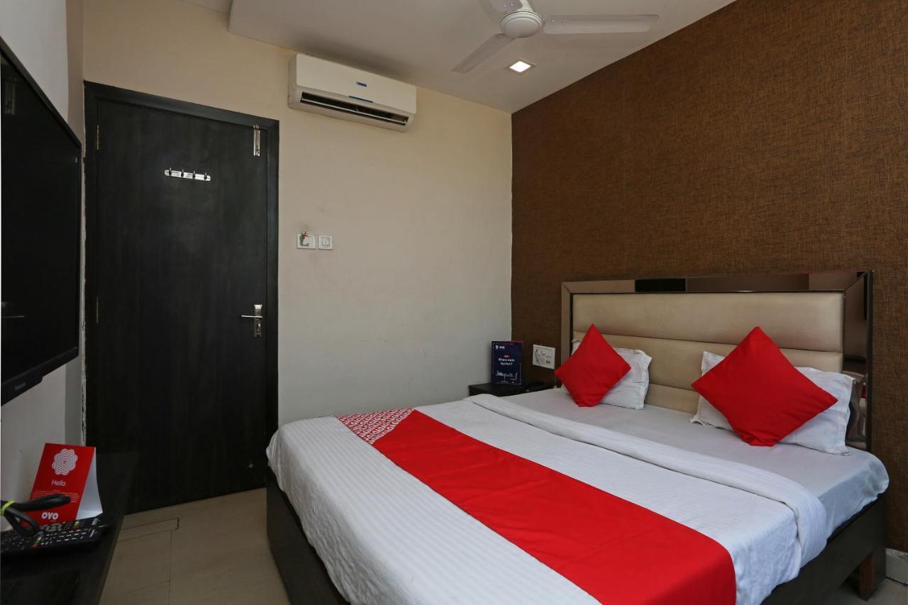 Oyo 6325 Hotel Kiran Rāipur Eksteriør bilde