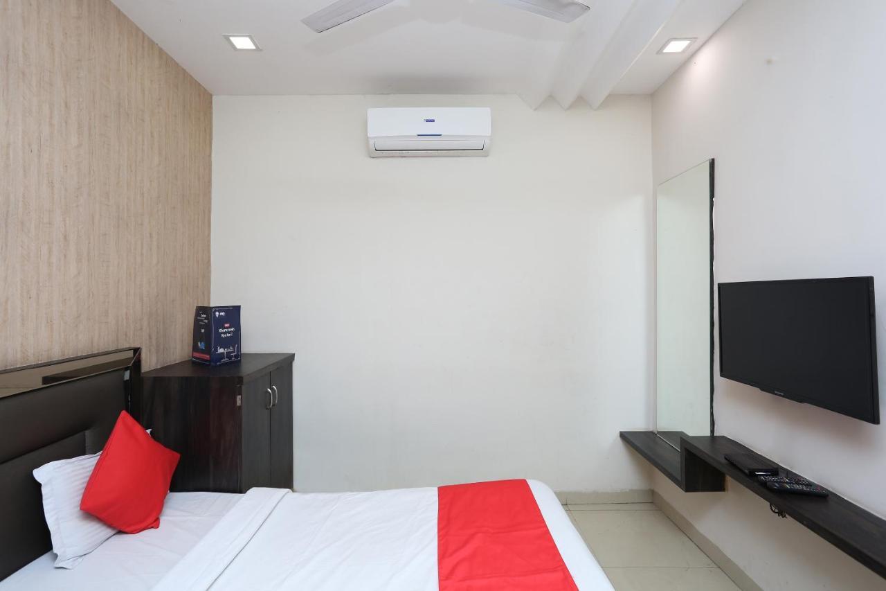 Oyo 6325 Hotel Kiran Rāipur Eksteriør bilde